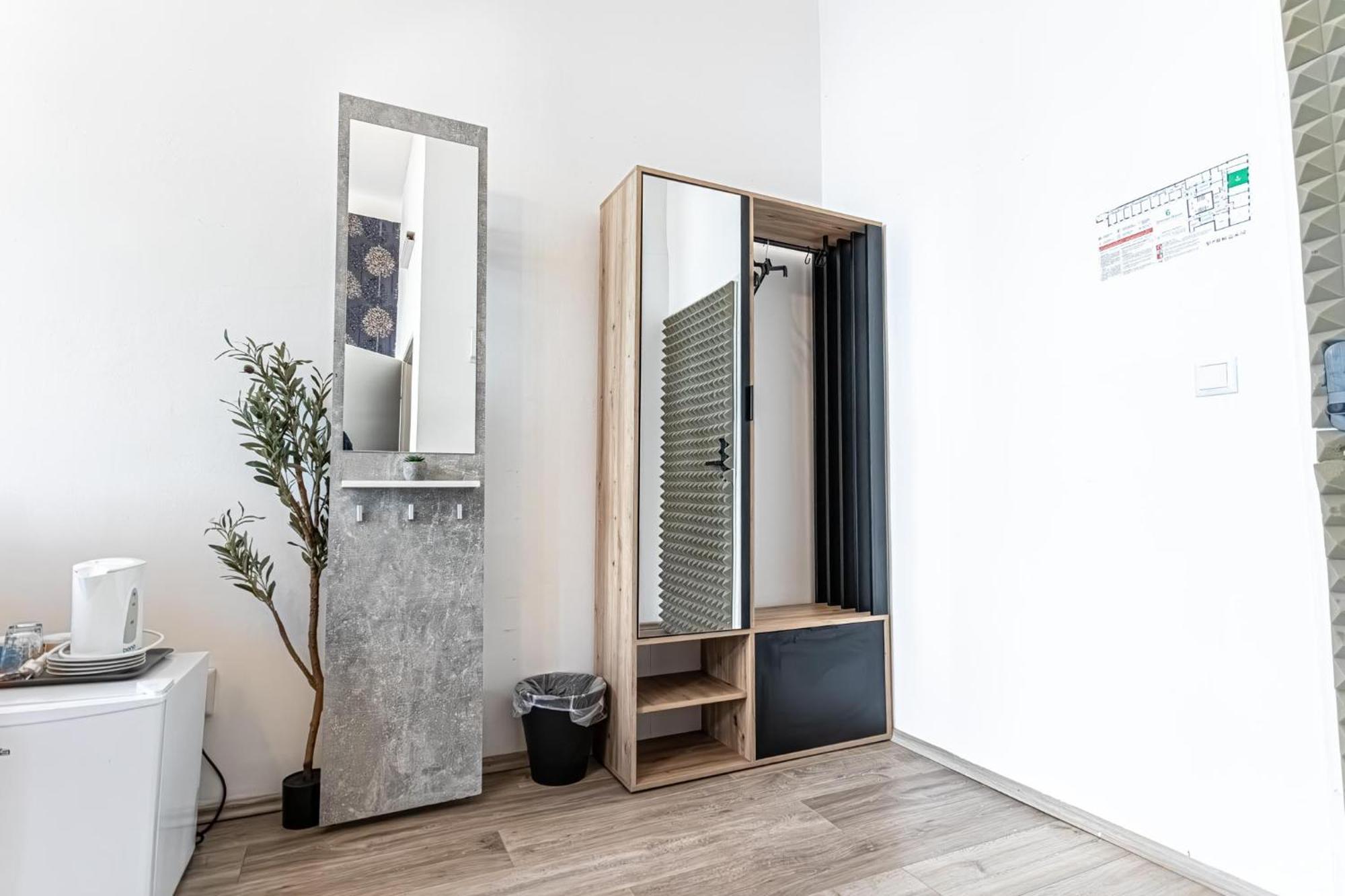Superbly 9br Complex Ideal For 25 People Wien