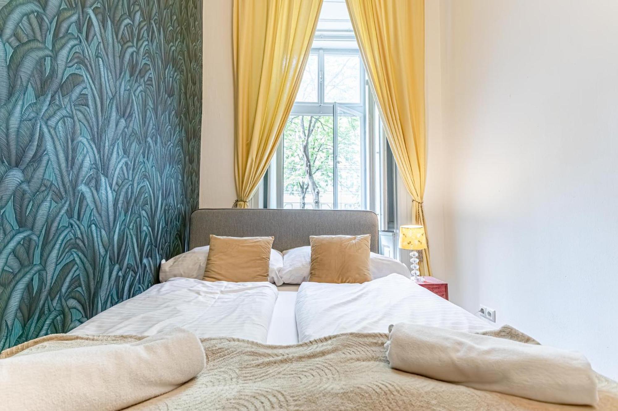 Apartment Superbly 9br Complex Ideal For 25 People Wien