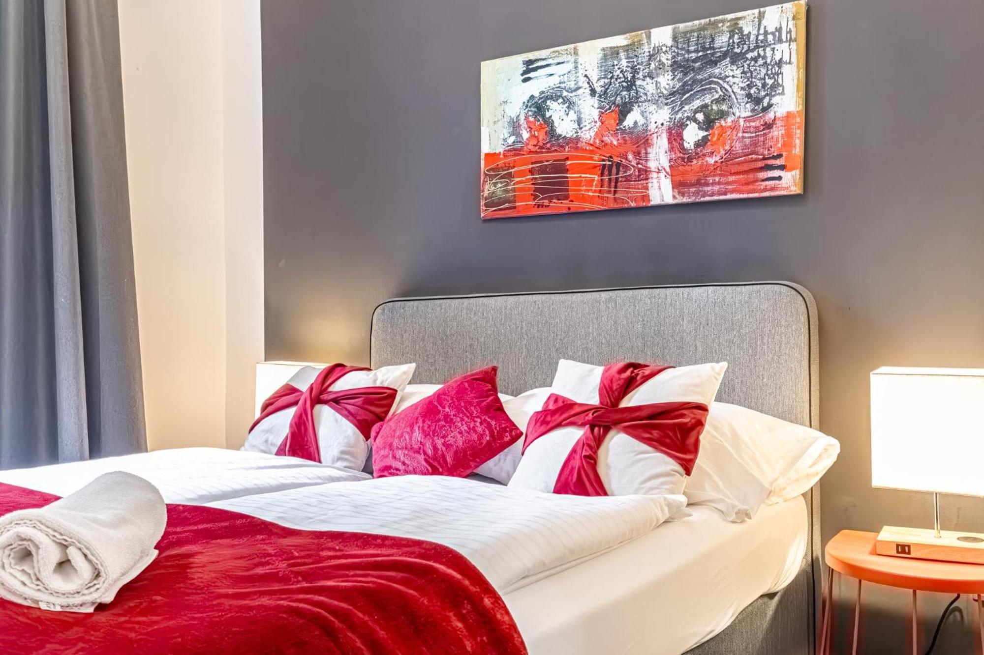 Apartment Superbly 9br Complex Ideal For 25 People Wien