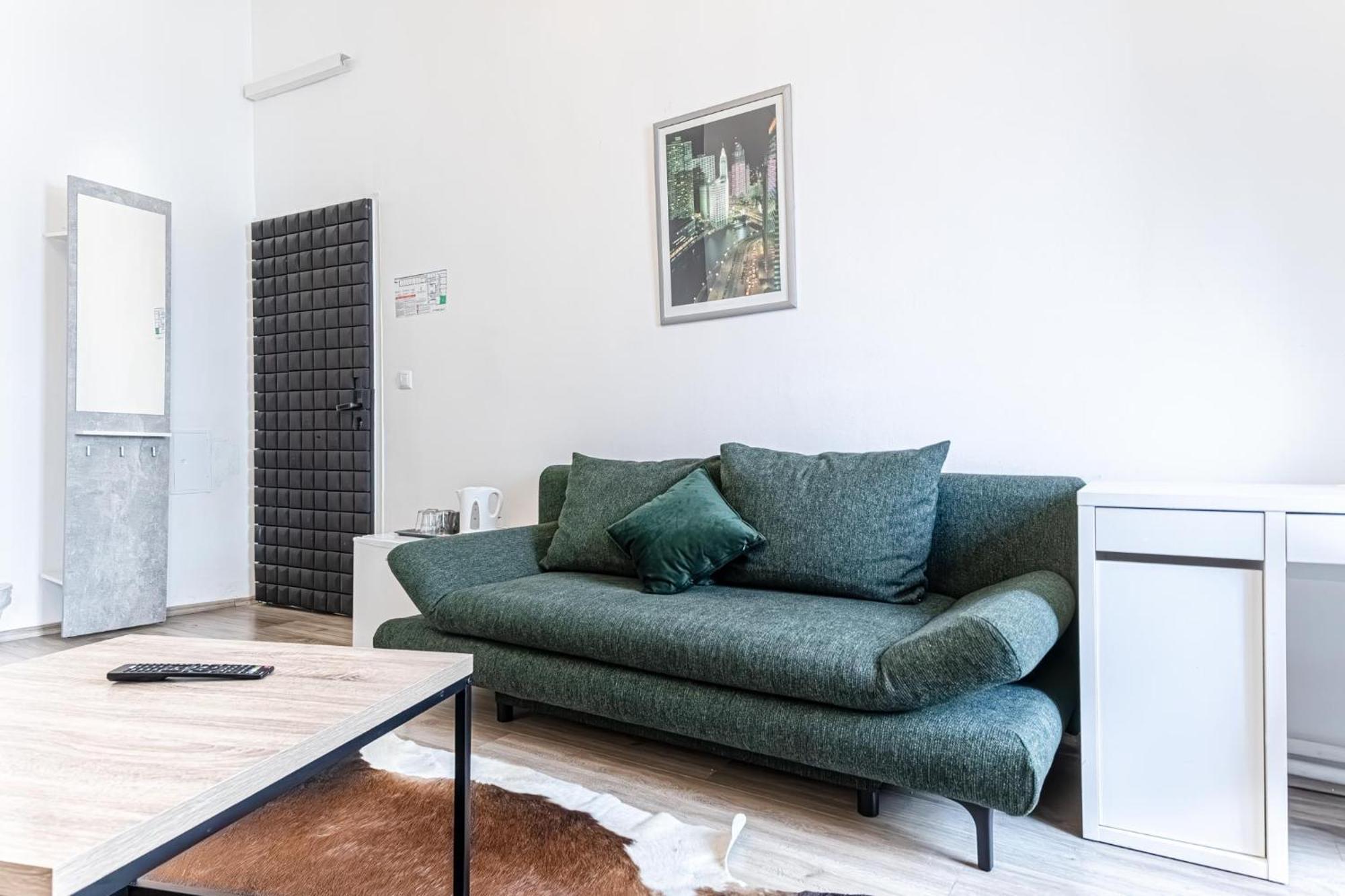 Superbly 9br Complex Ideal For 25 People * Wien