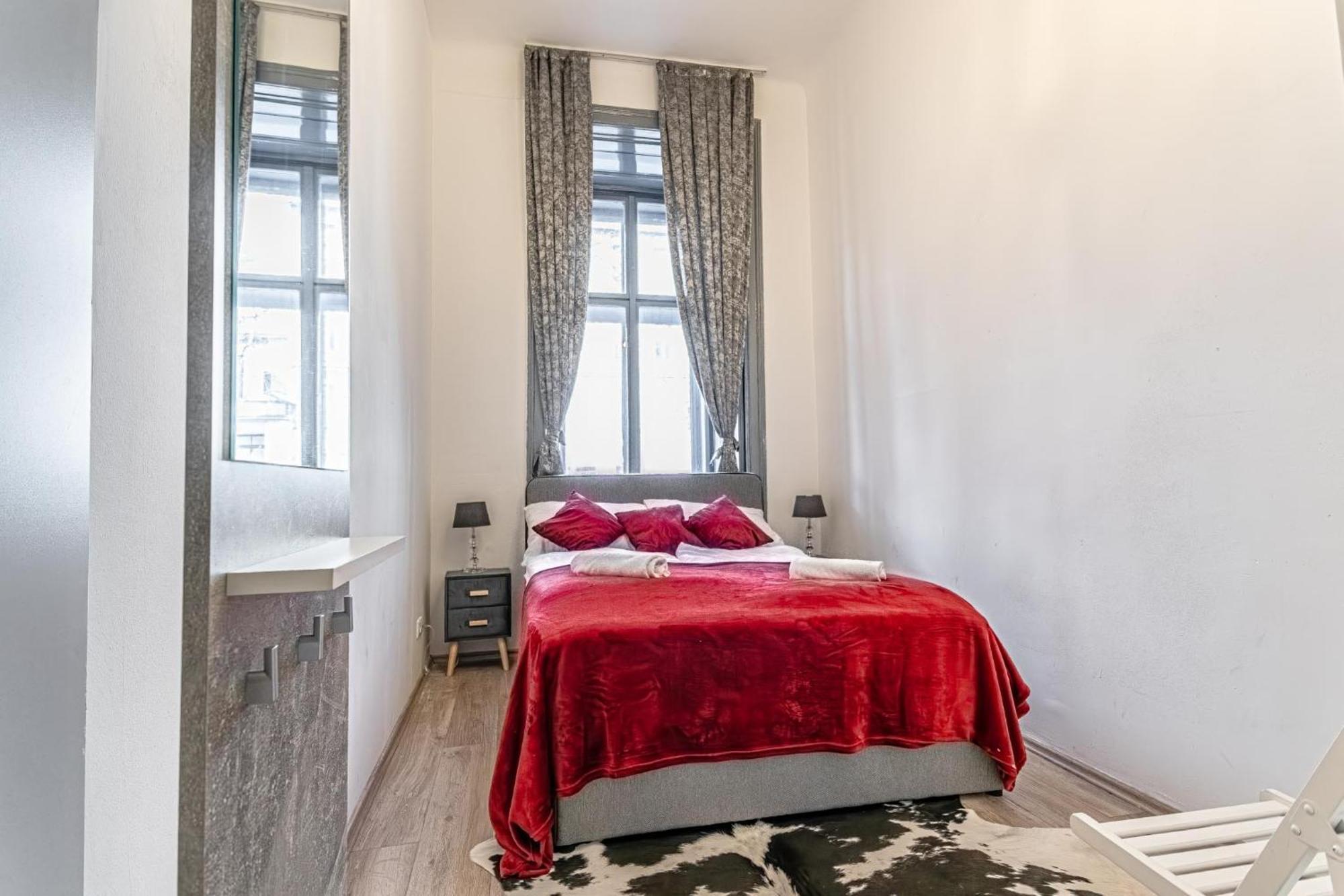 Superbly 9br Complex Ideal For 25 People Apartment Wien