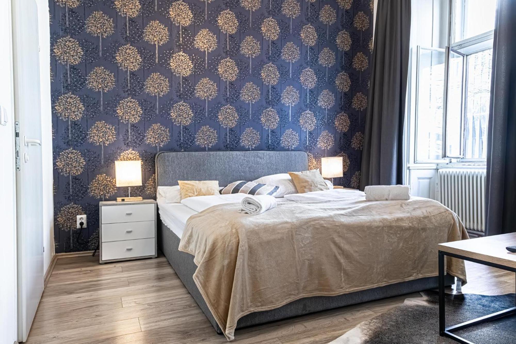 Superbly 9br Complex Ideal For 25 People * Wien