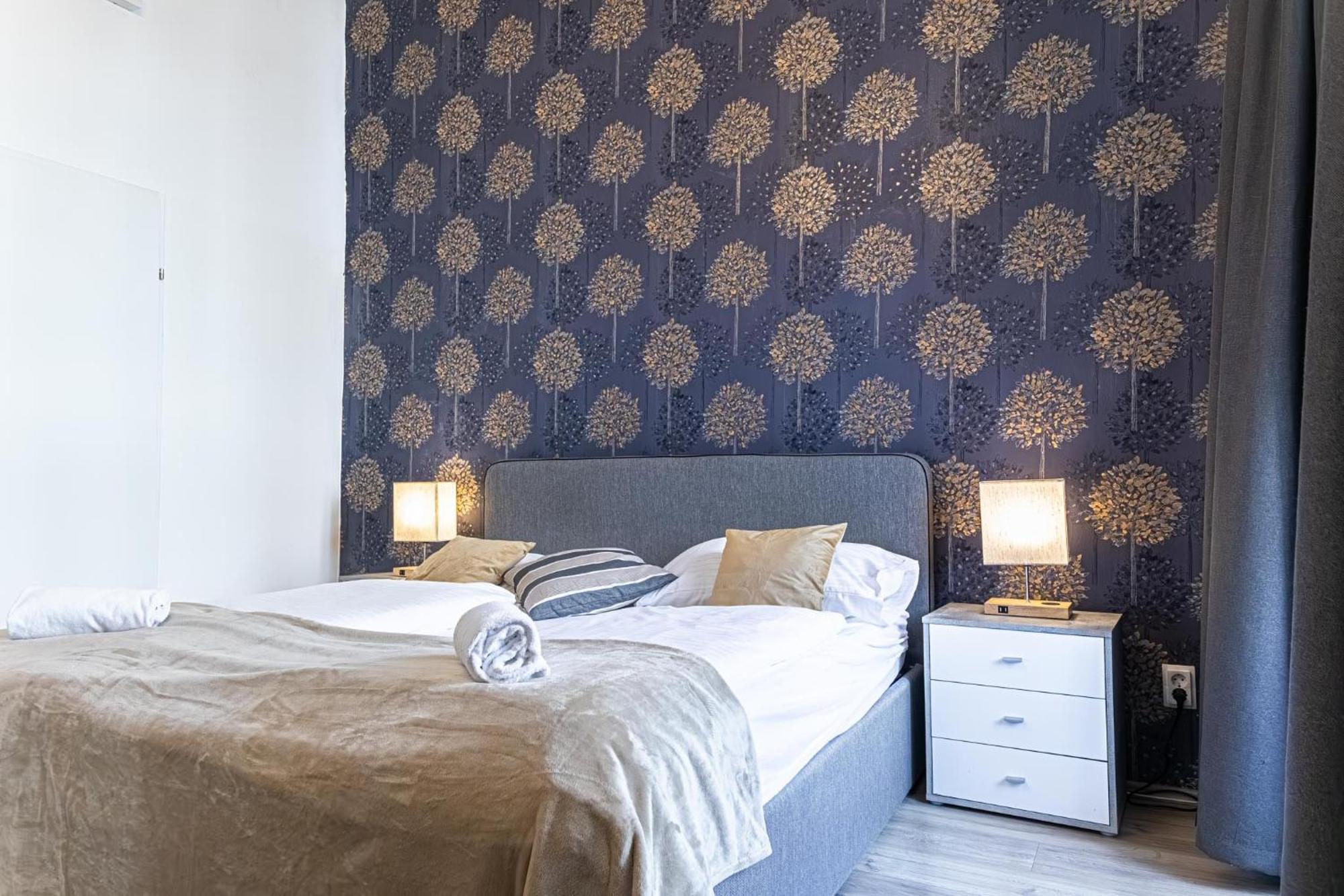 Apartment Superbly 9br Complex Ideal For 25 People