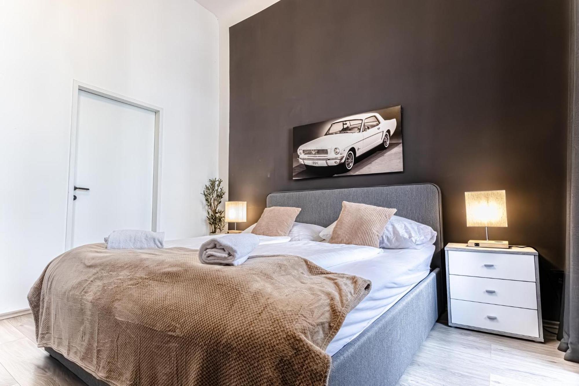 Superbly 9br Complex Ideal For 25 People