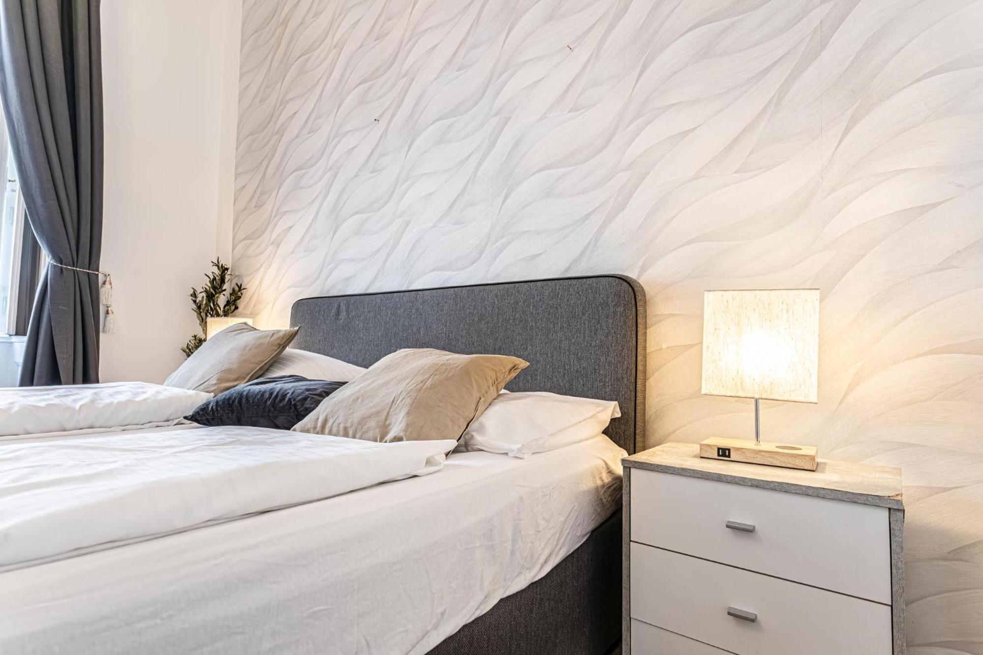 Superbly 9br Complex Ideal For 25 People Apartment *