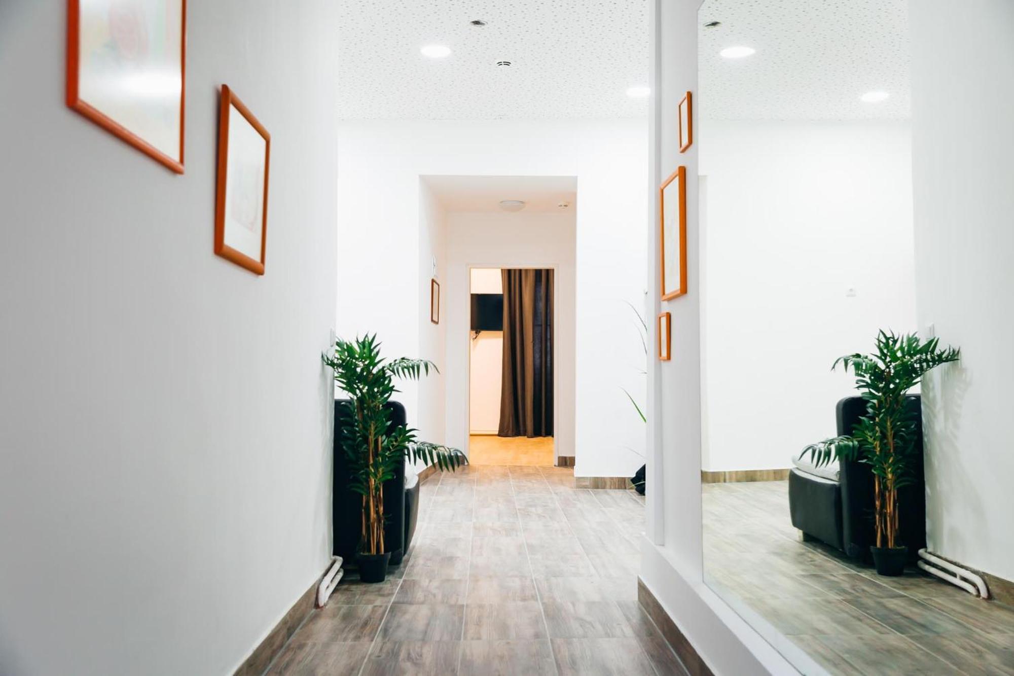 Apartment Superbly 9br Complex Ideal For 25 People Wien
